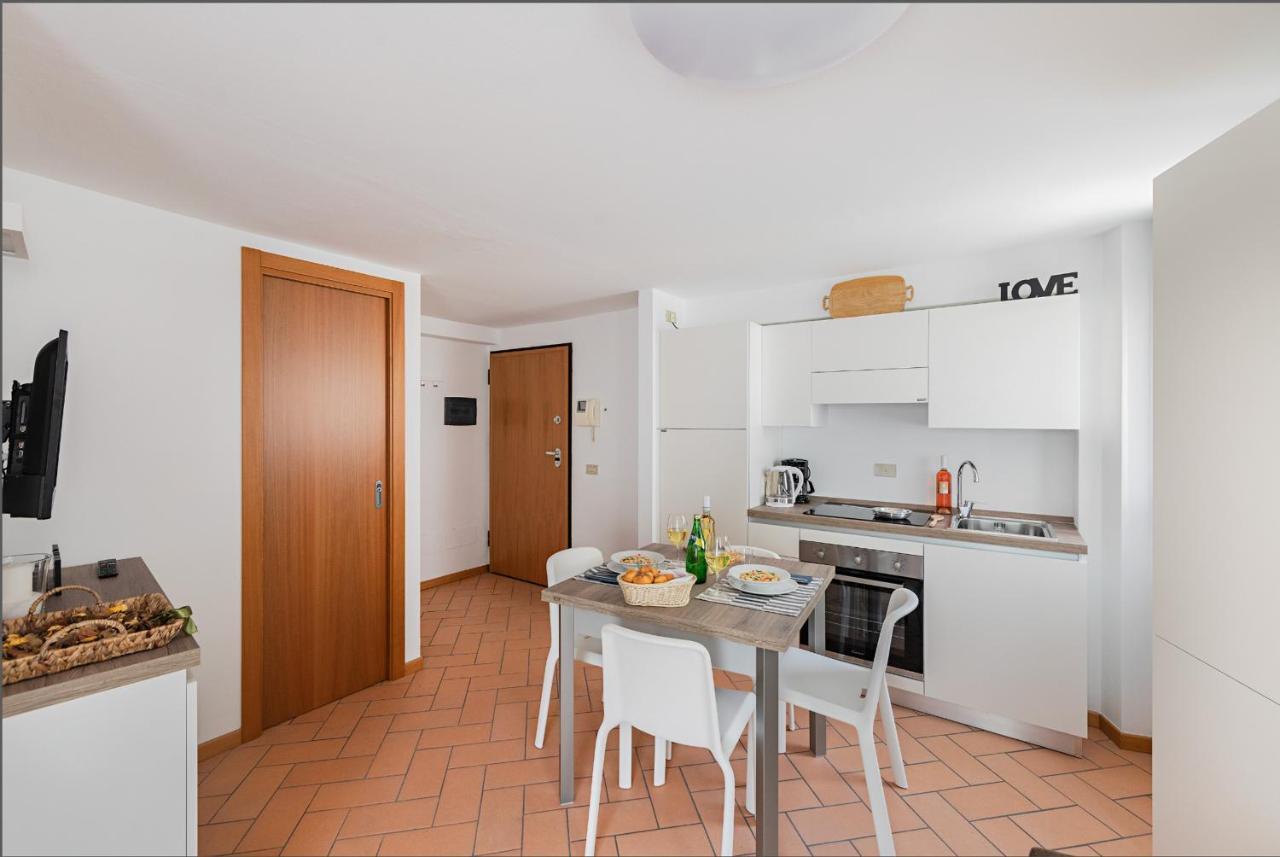 La Limonaia Apartments By Wonderful Italy Гардоне Ривера Екстериор снимка